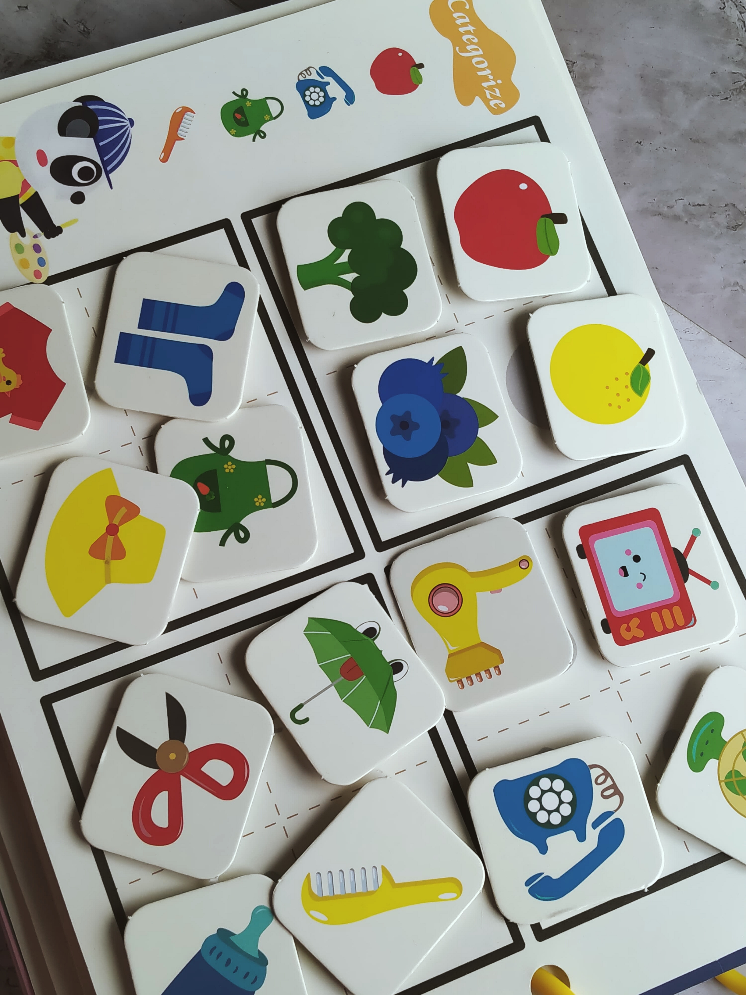 Ini Dia 5 Manfaat Busy Book untuk Anak Balita! Perlahan Bantu Lepas dari Gadget