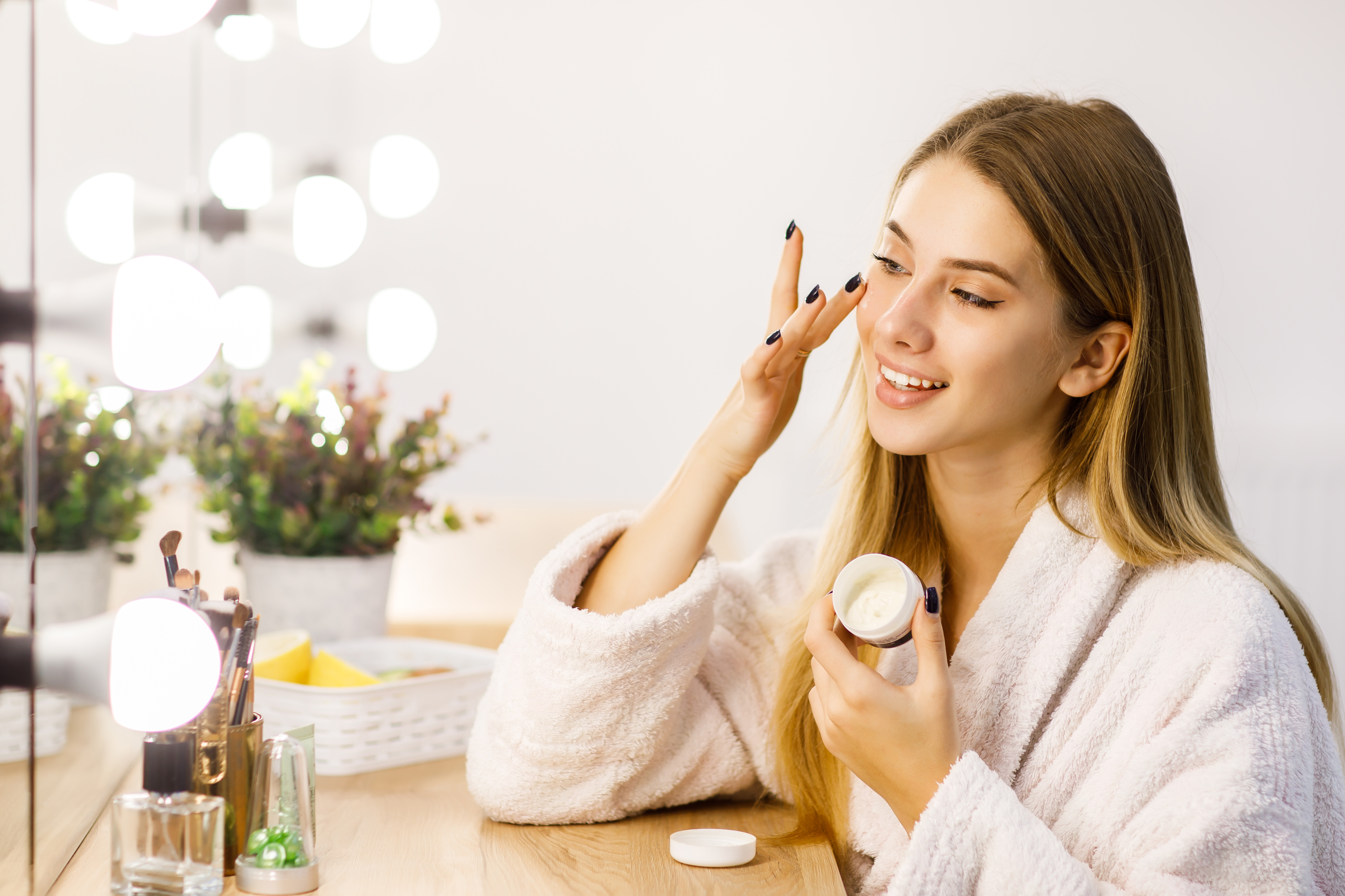 Skin Minimalism: Rahasia Kulit Cantik dan Sehat Tanpa Menggunakan Banyak Produk