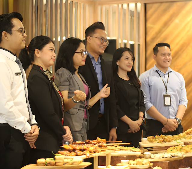 Sambut Hari Kemerdekaan Republik Indonesia, Lounge Hotel Grand Diamond Hadirkan Menu Angkringan Sambut Hari Kemerdekaan Republik Indonesia, Lounge Hotel Grand Diamond Hadirkan Menu Angkringan