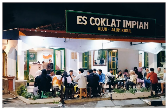 Menikmati Secangkir Es Coklat Impian di Alun- Alun Kidul Jogjakarta
